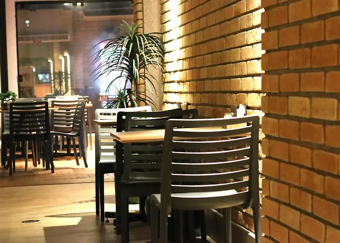 Ez Moema Hotel